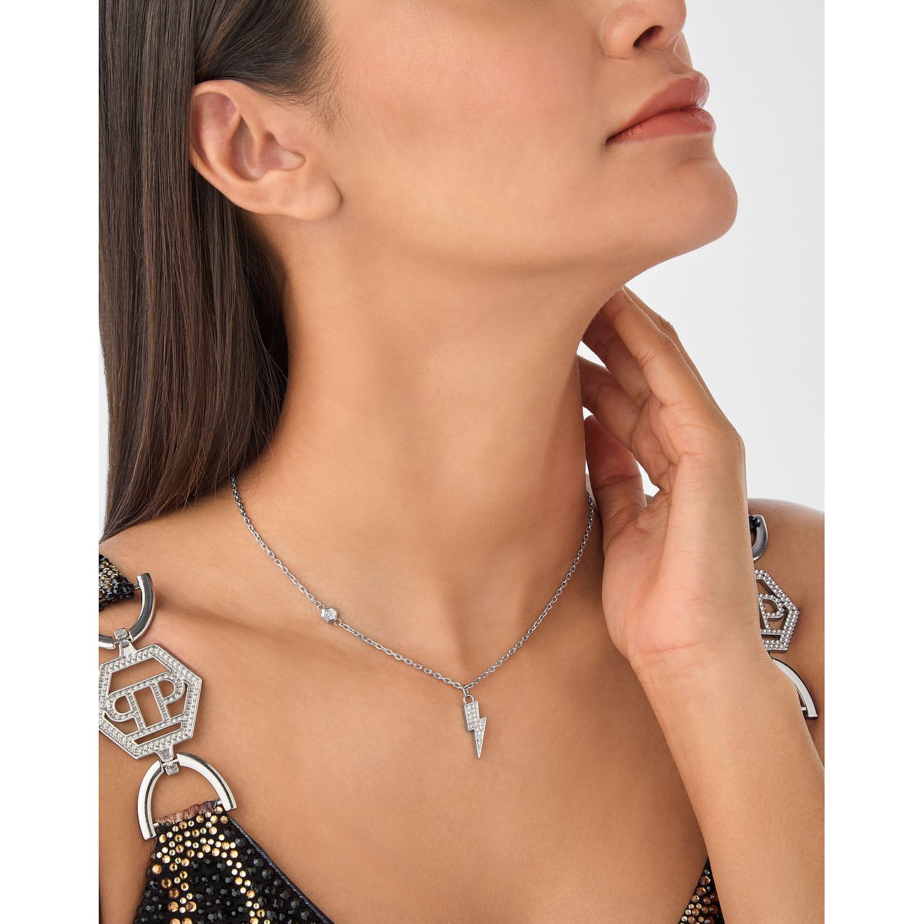 Philipp Plein Halsschmuck aus recyceltem Edelstahl mit Blitzanhänger und Steinen.