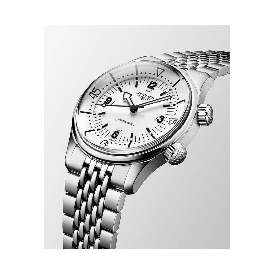 Longines Herrenuhr aus Edelstahl, silberfarben, mit Automatikwerk und weißem Zifferblatt.