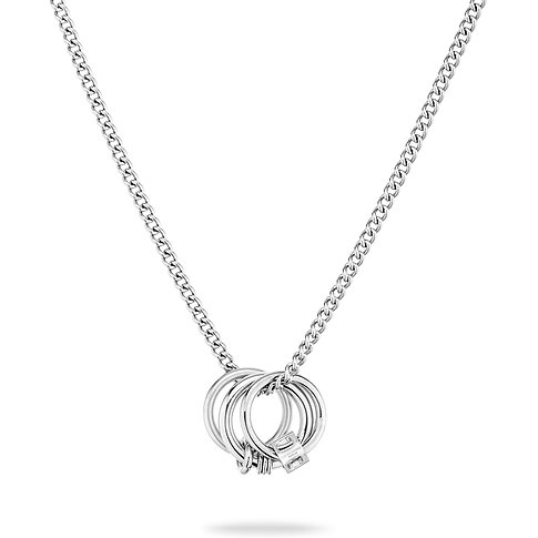 Liebeskind Halsschmuck aus Edelstahl mit mehreren Ringen.