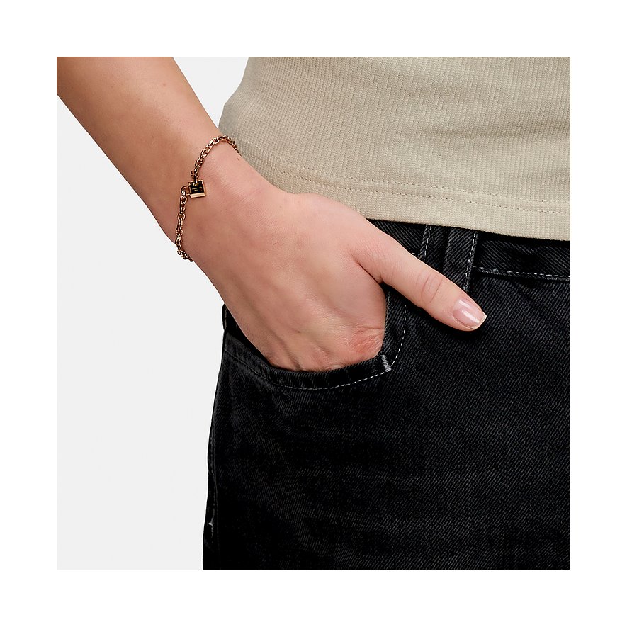 Liebeskind Armband aus Edelstahl mit Anhänger.