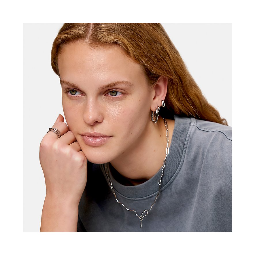 Liebeskind Ohrringe aus Edelstahl, silberfarben, mit mehreren Ringen.