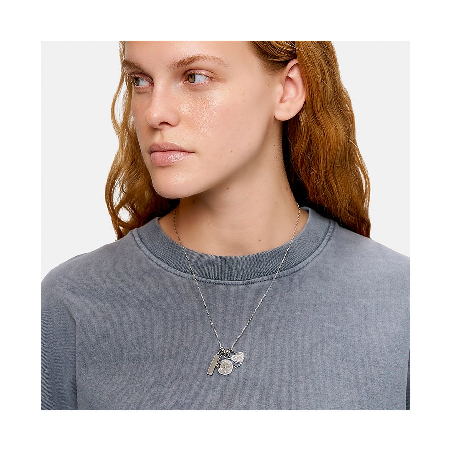 Liebeskind Anhängeschmuck aus Edelstahl mit Anhängern.