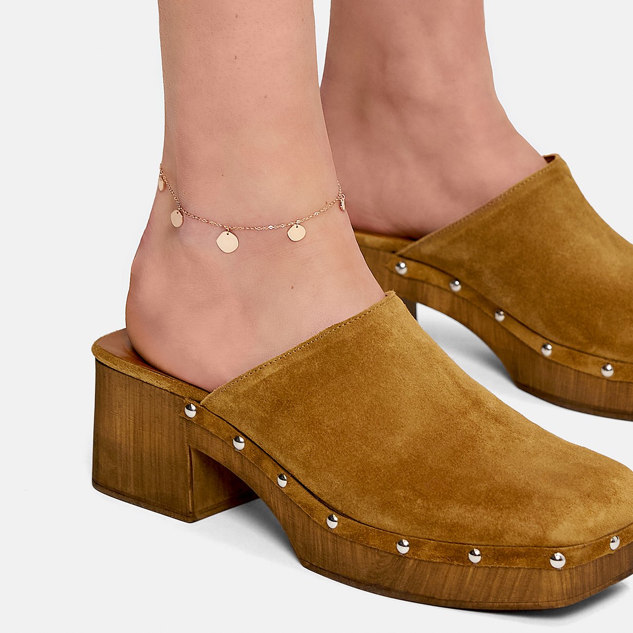 Liebeskind Fußkette aus Edelstahl mit runden Anhängern in Roségold.