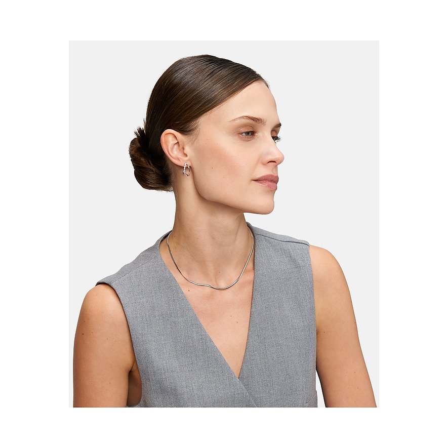 Tamaris Halsschmuck aus Edelstahl, schlangenkettenähnliches Design.