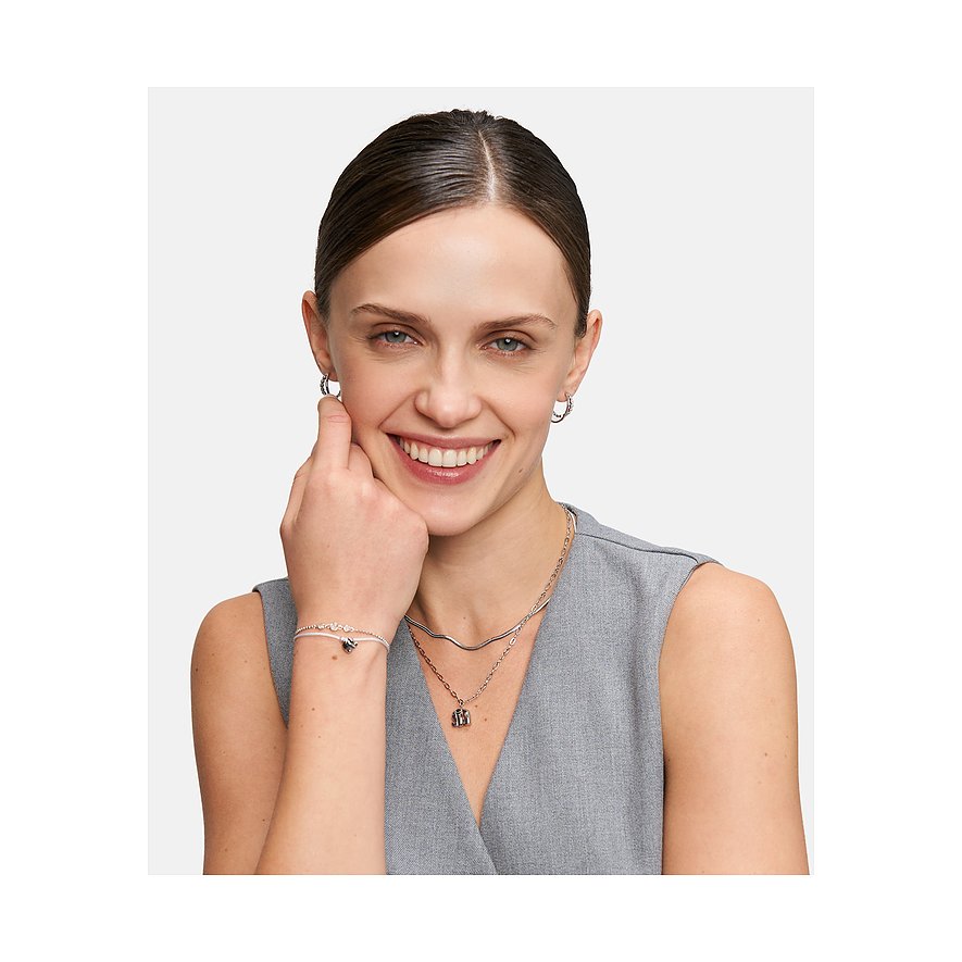Tamaris Armband aus Edelstahl mit Herz-Anhänger.