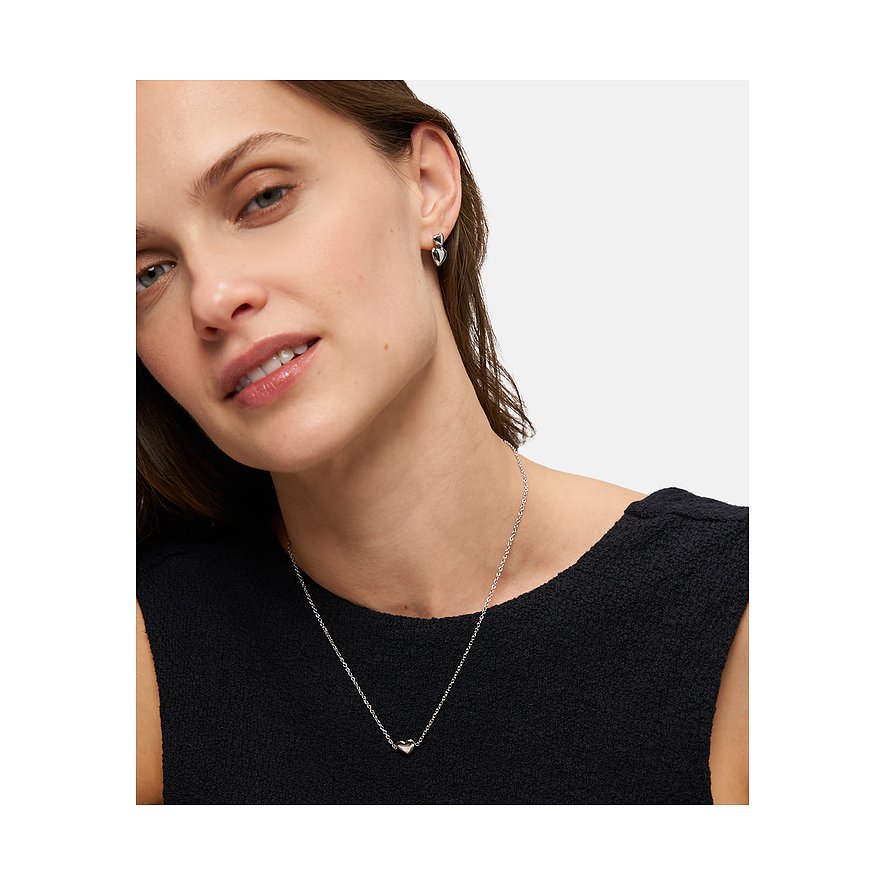 Tamaris Ohrstecker aus Edelstahl mit Herz-Anhänger.