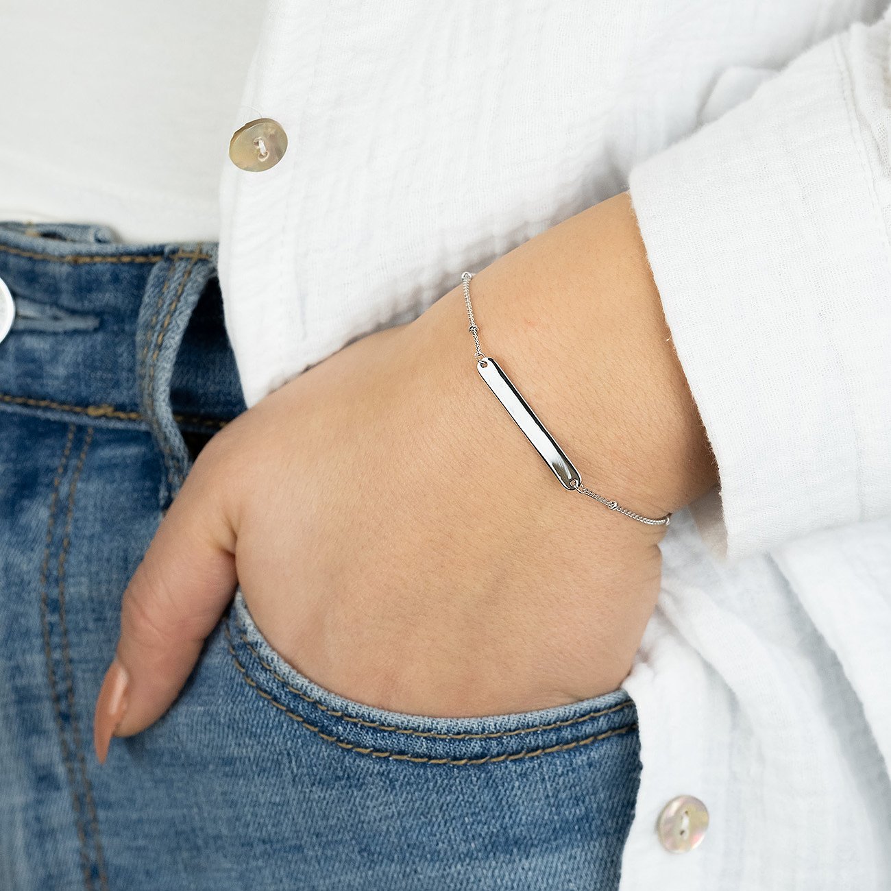 Bracelet Engelsrufer en argent 925 avec un pendentif barre simple.