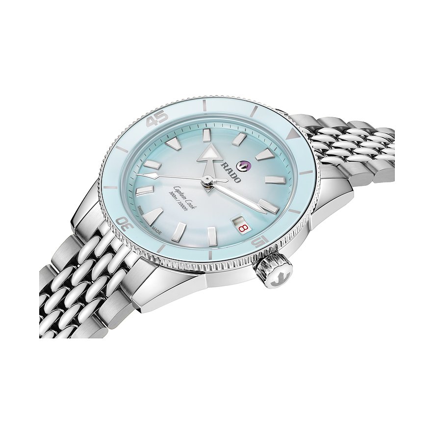 Rado Unisexuhr mit Edelstahlgehäuse, hellblauem Zifferblatt und silbernem Armband.