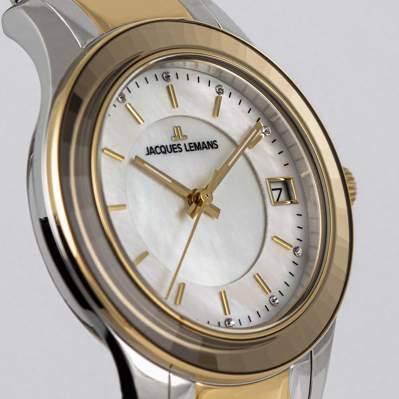 Jacques Lemans damklocka i rostfritt stål, tvåfärgad, med glaskristaller.