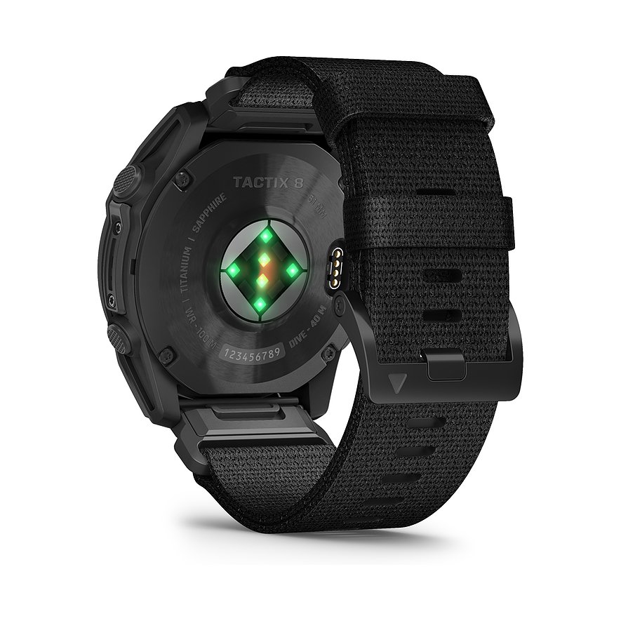 Garmin Smartwatch mit Titan-Gehäuse und schwarzem Armband.
