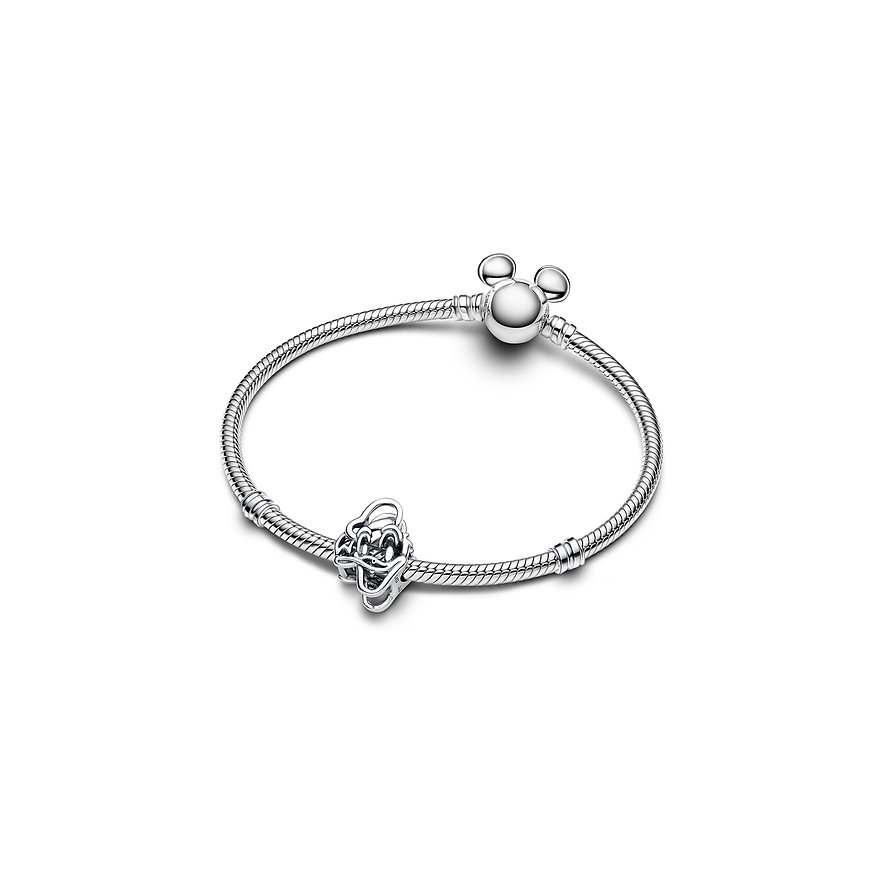 Pandora Armband aus Silber mit Mickey Mouse Charme und Schlangenmuster.