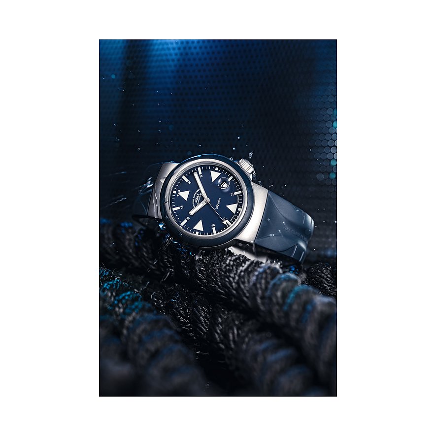 Mühle-Glashütte Herrenuhr mit Edelstahlgehäuse und blauem Zifferblatt.