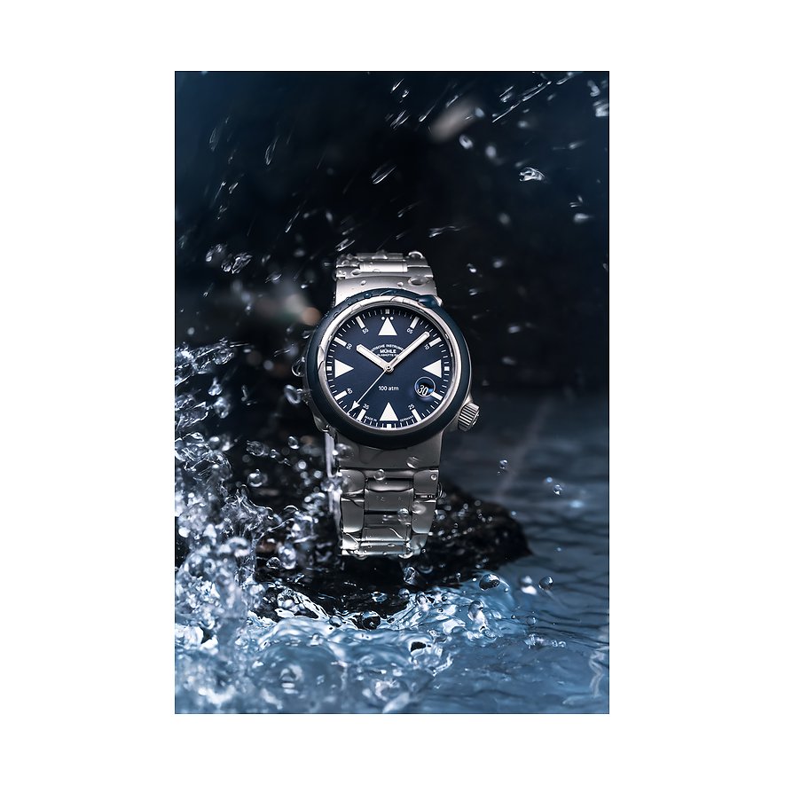 Mühle-Glashütte Herrenuhr aus Edelstahl, dunkelblaues Zifferblatt, analog.