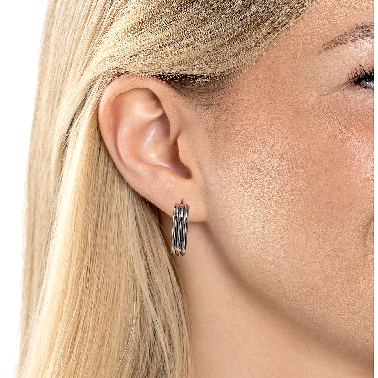 Leonardo Ohrringe aus Edelstahl, mehrfach geschwungenes Design.