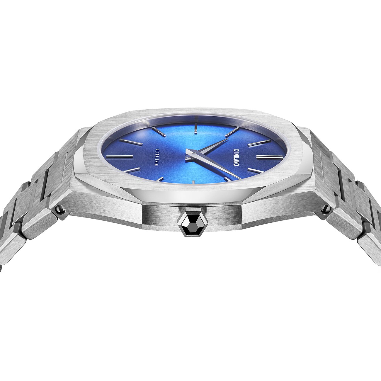 Orologio da uomo D1 Milano con cassa in acciaio inossidabile, quadrante blu e cinturino argentato.