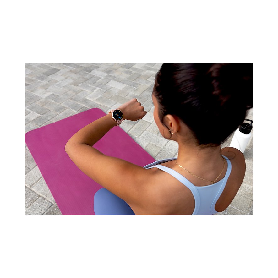 Garmin Smartwatch aus Kunststoff mit analoger Anzeige und rundem Gehäuse.