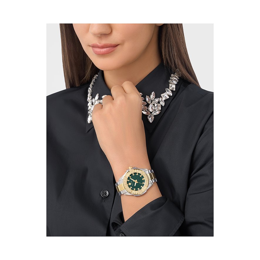 Philipp Plein Damenuhr mit Edelstahlgehäuse, bicolor, grünem Zifferblatt und Steinen.