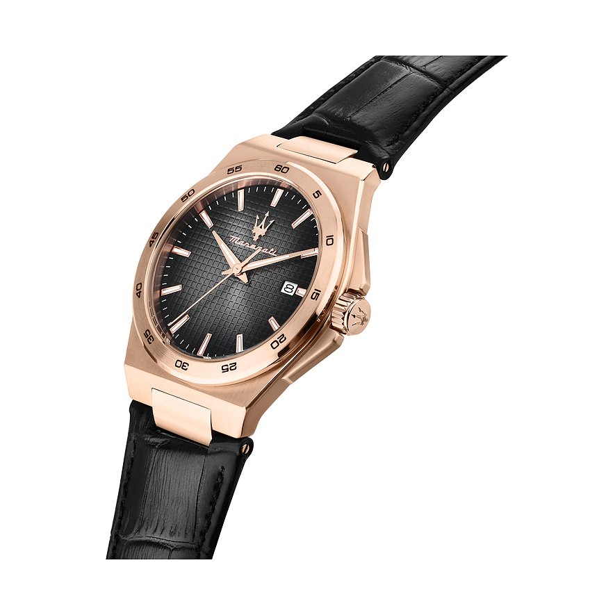 Maserati Herrenuhr aus rosévergoldetem Edelstahl mit schwarzem Zifferblatt und schwarzem Lederarmband.