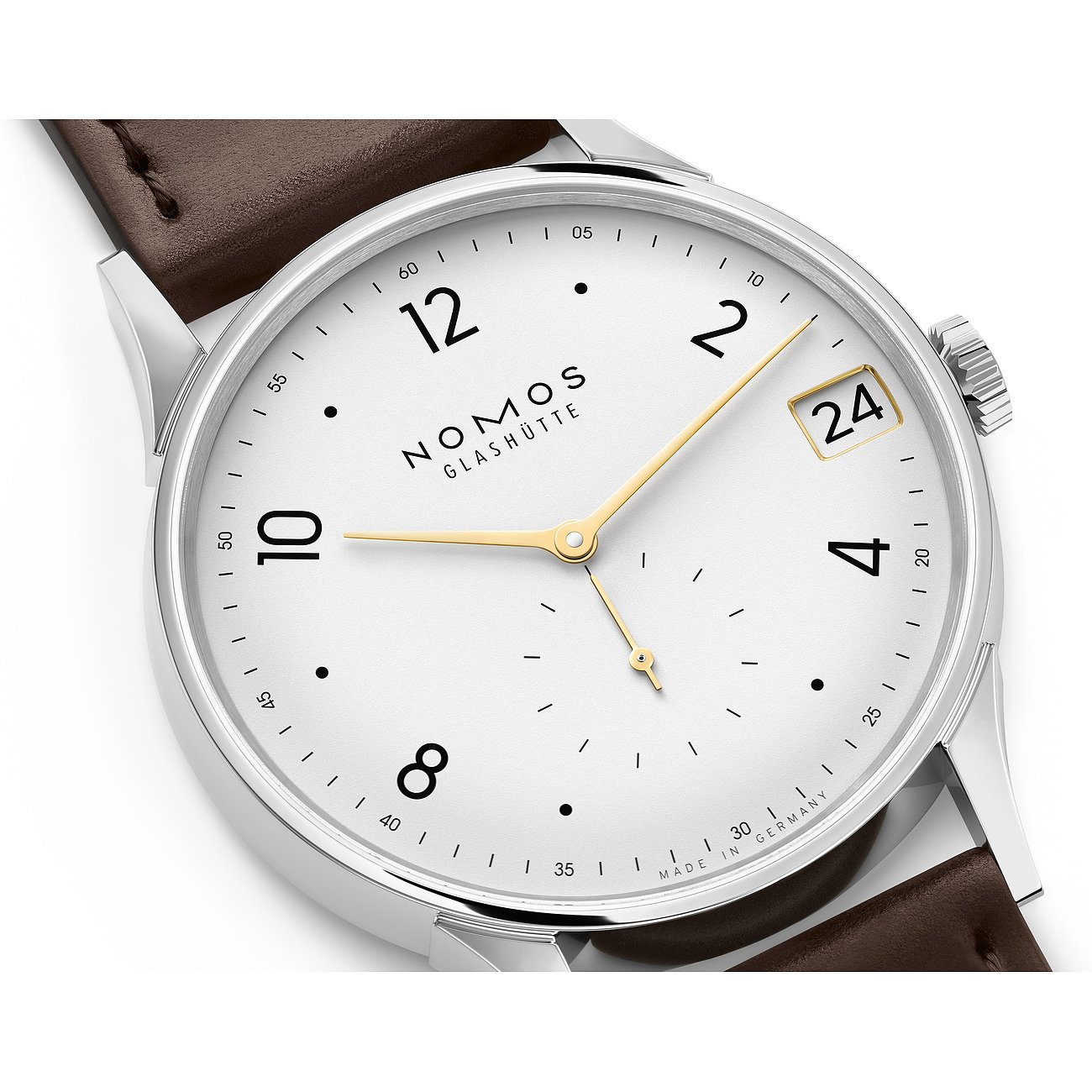 Nomos Glashütte Herrenuhr mit Edelstahlgehäuse, weißem Zifferblatt und Datum.