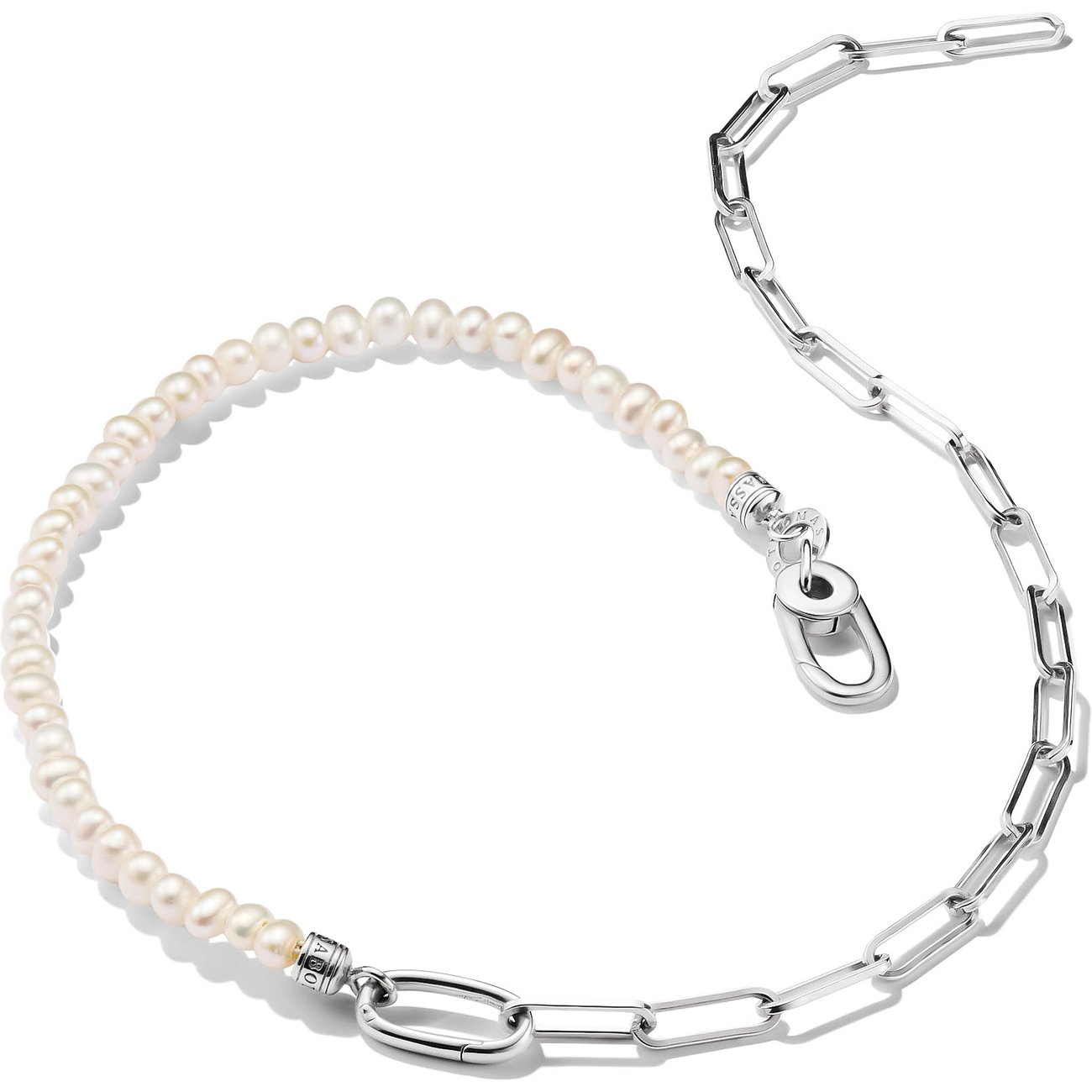 Thomas Sabo Halsschmuck aus 925er Silber und Perlen, teilweise Gliederkette, teilweise Perlenkette mit Karabinerverschluss.