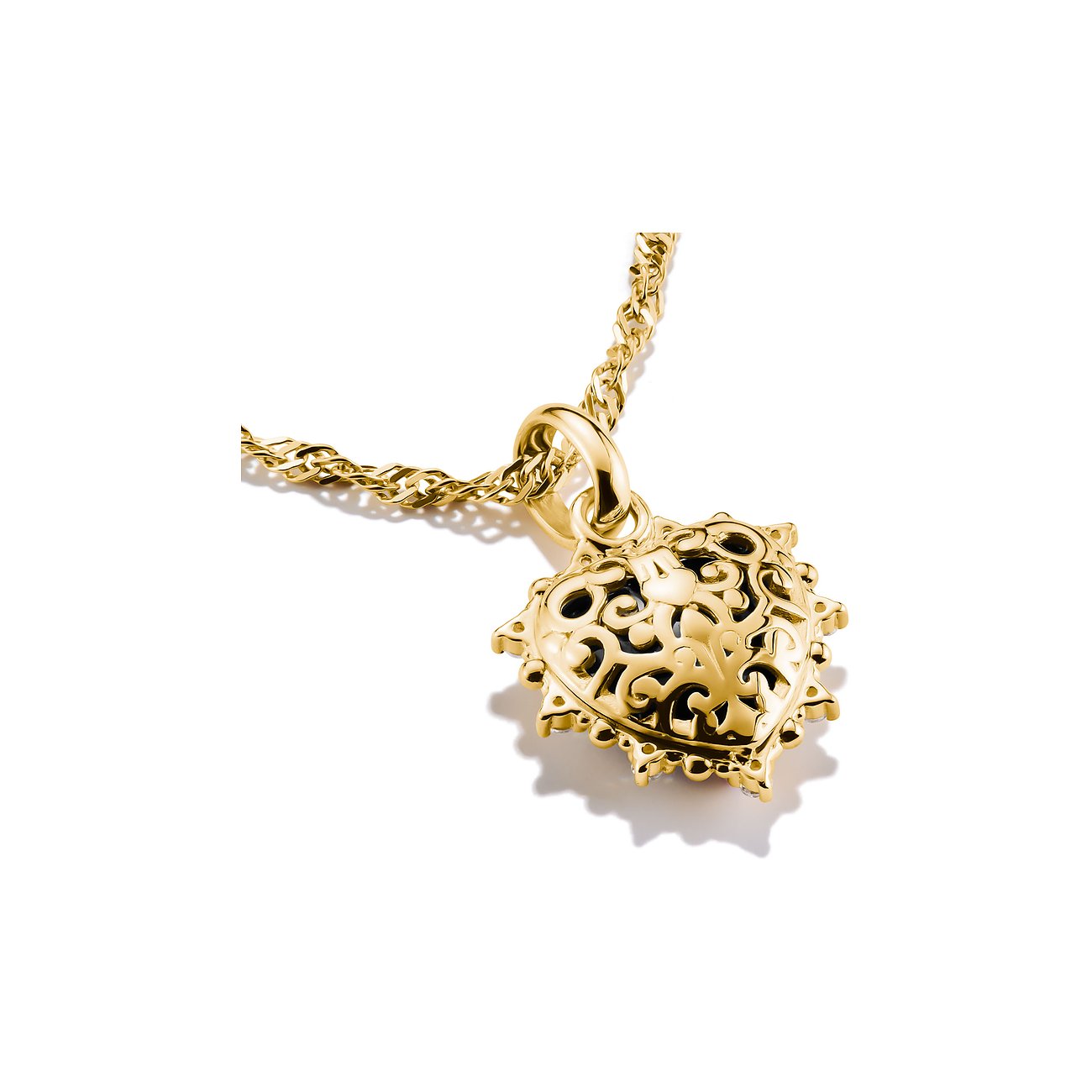 Thomas Sabo Anhängerschmuck aus recyceltem, goldfarbenem Silber, geformt als Herz mit filigranen Verzierungen.