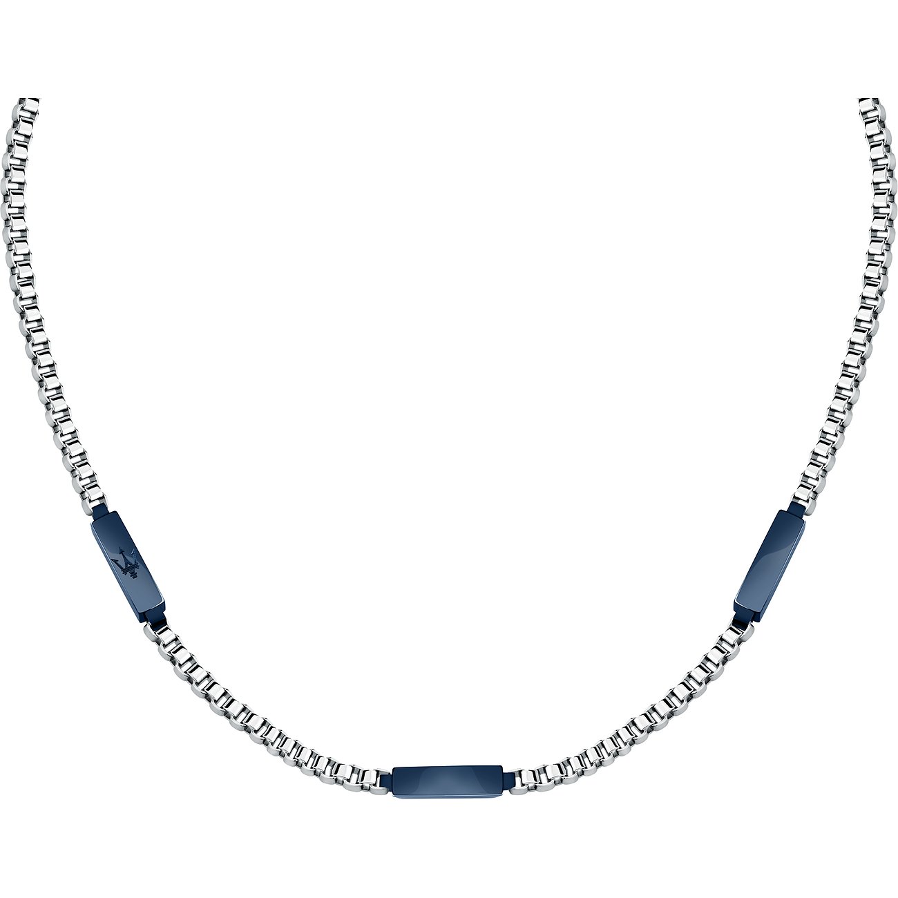Maserati halsband i rostfritt stål med blå, rektangulära detaljer med gravyrer.