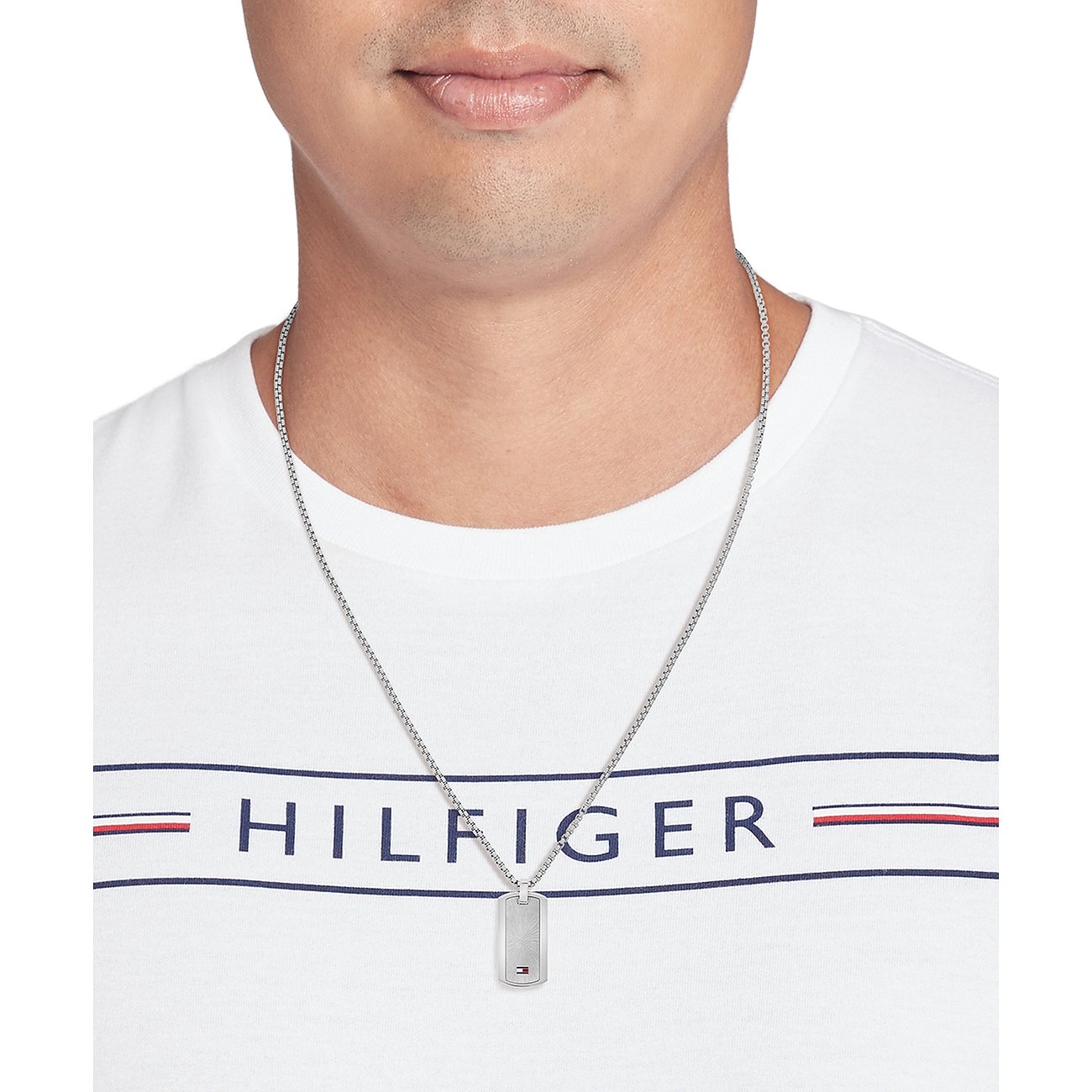 Tommy Hilfiger roestvrijstalen ketting met rechthoekige hanger.