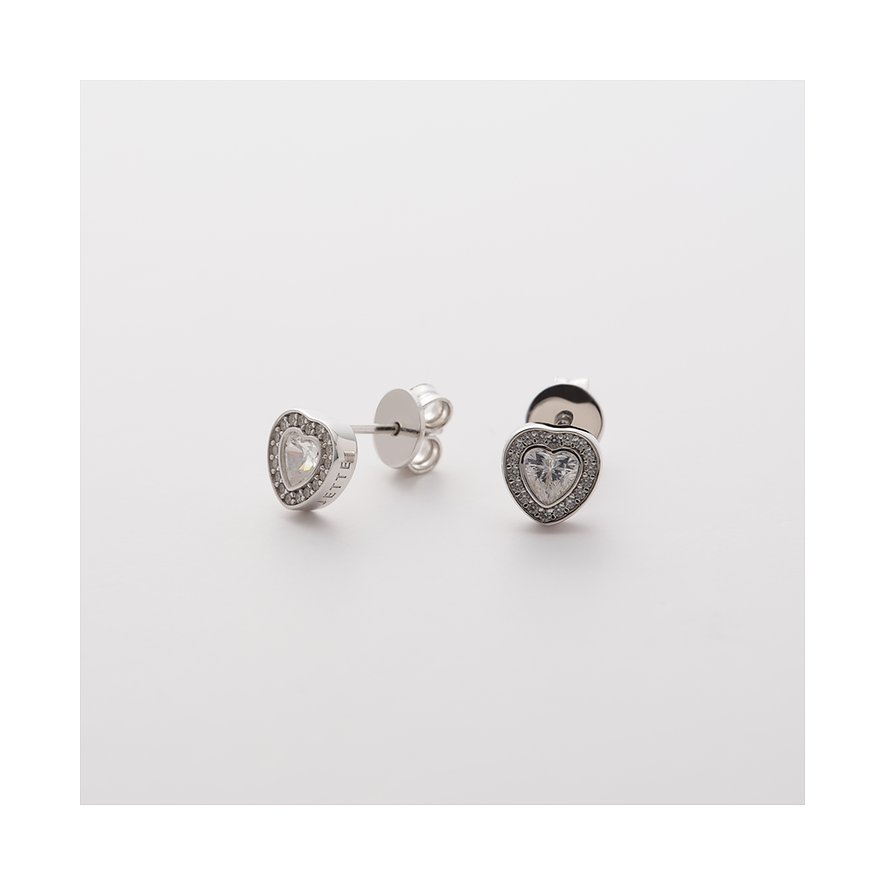 Ein Paar JETTE Ohrstecker aus recyceltem 925er Silber in Herzform mit Zirkonia-Farbsteinen.