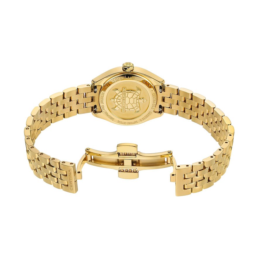 Rückansicht der goldenen Certina Damenuhr aus Edelstahl mit geöffneter Schließe und Schildkröten-Gravur.