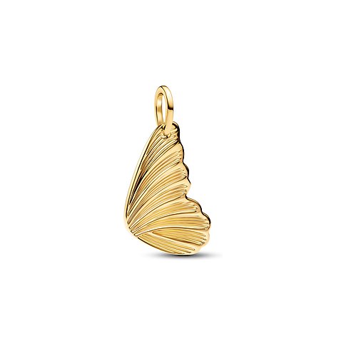 Pandora Anhängerschmuck aus goldenem Metall in Form eines eleganten Schmetterlingsflügels mit feinen Rillen.