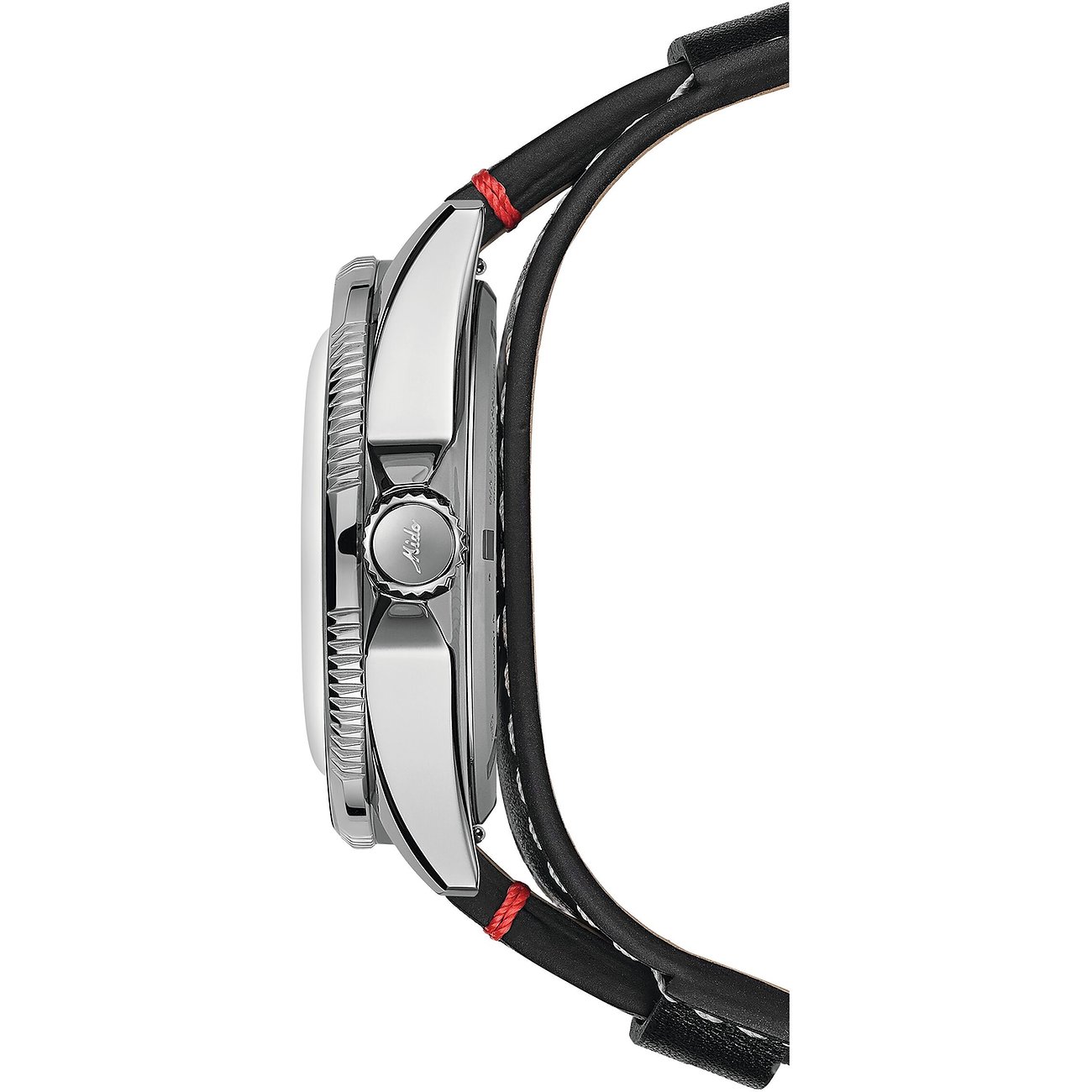 Seitenansicht der Mido Herrenuhr aus Edelstahl, mit strukturiertem Gehäuse und einem schwarzen Lederarmband.