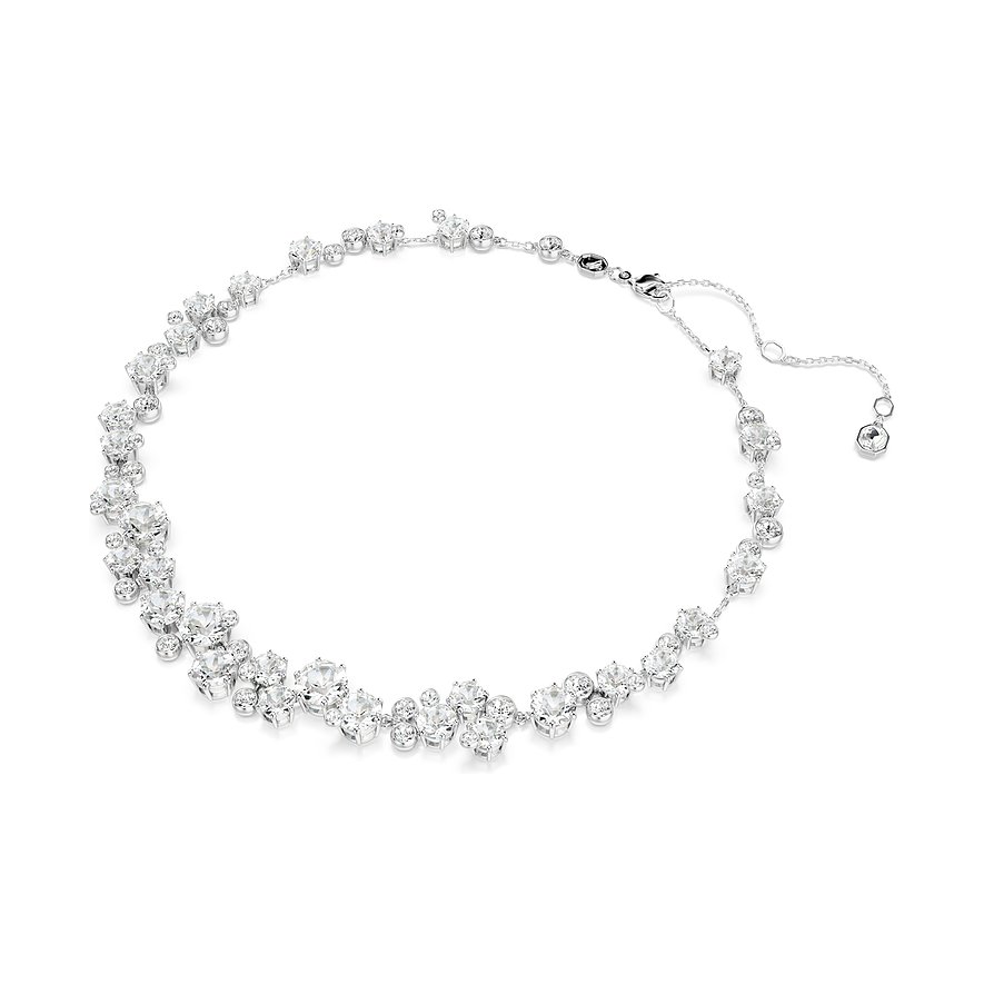 Swarovski halsketting van metaal met dicht op elkaar geplaatste, ronde Swarovski kristallen en karabijnsluiting.