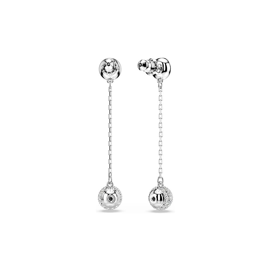 Swarovski Ohrstecker mit hängenden Metallketten, die an kleinen kugelrunden Anhängern mit Swarovski-Kristallen enden.