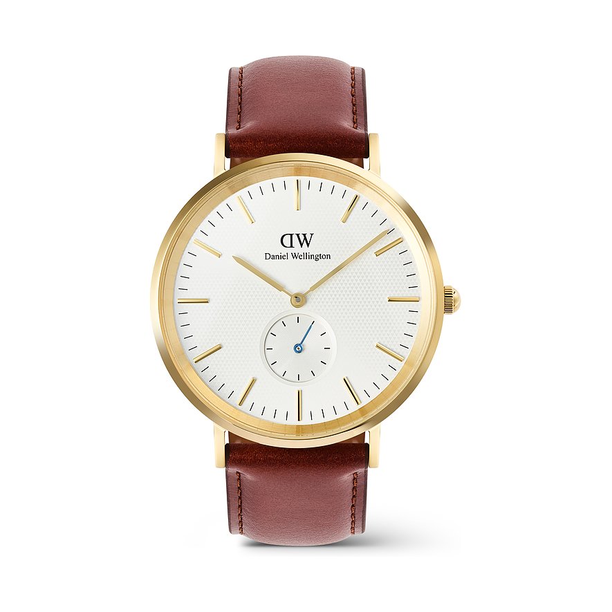 Daniel Wellington Herrenuhr aus goldfarbenem Edelstahl mit weißem Zifferblatt und braunem Lederarmband, freigestellt.
