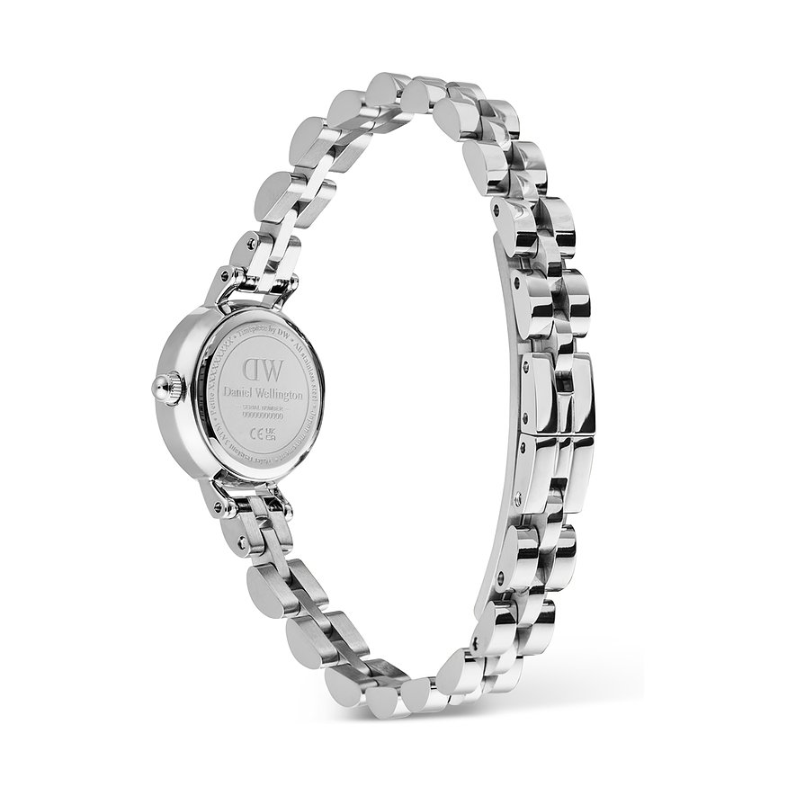 Rückansicht der Daniel Wellington Damenuhr aus poliertem Edelstahl mit ovalen Gliedern und Logo auf dem Gehäuseboden.