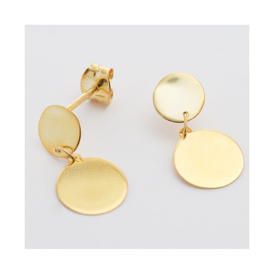FAVS Ohrschmuck aus Gelbgold mit zwei herabhängenden runden Plättchen auf weißem Hintergrund.