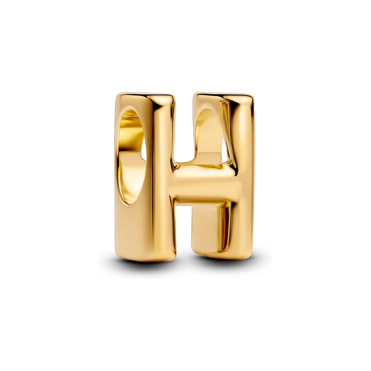 Pandora Anhängeschmuck Buchstabe H aus glänzendem goldfarbenem Metall von leicht schräg vorn aufgenommen.