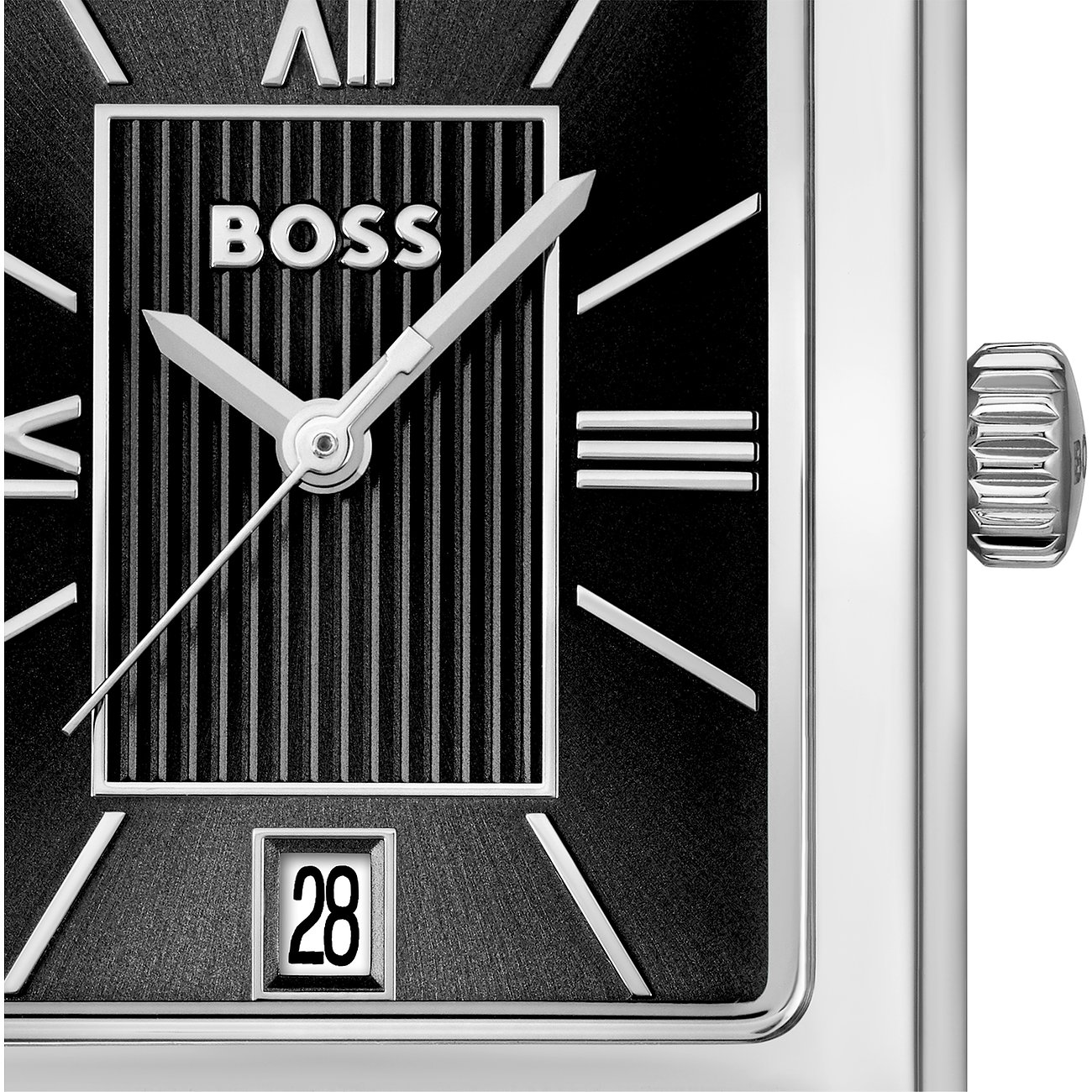 Nahaufnahme des schwarzen Zifferblatts einer Herrenuhr von Boss aus Edelstahl mit Datumsanzeige und silbernen Zeigern.