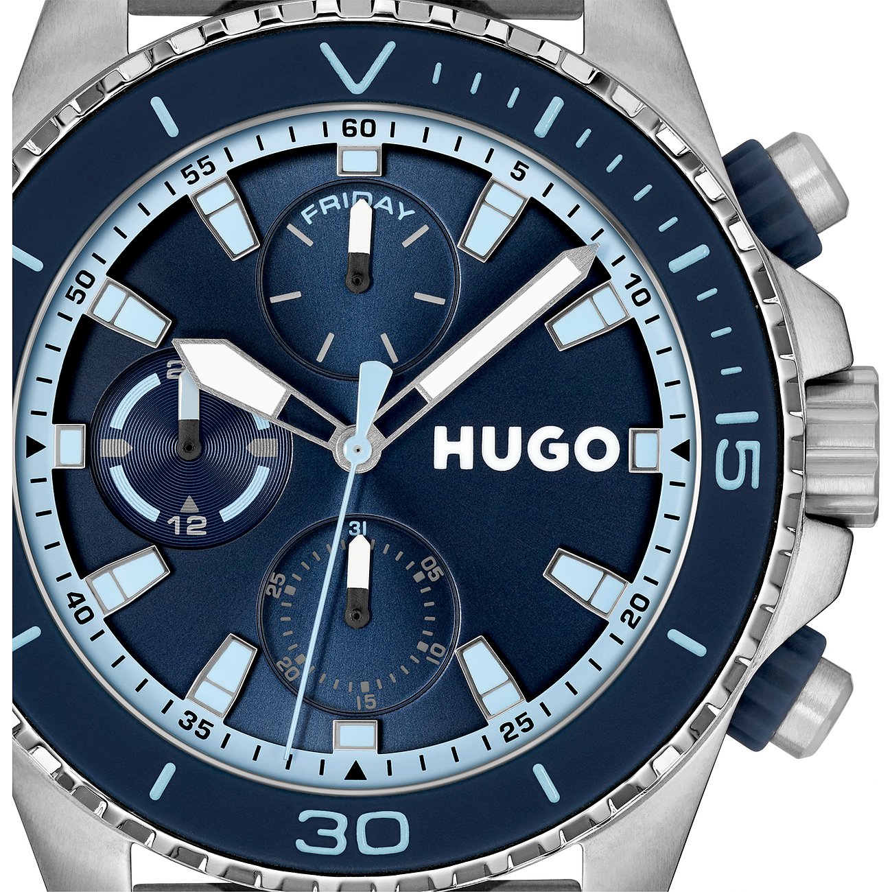 Close-up van het Hugo herenhorloge in blauw rvs met chronograafwijzerplaten en zilverkleurige kast, van bovenaf.