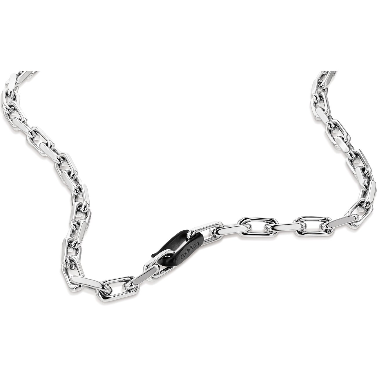 Calvin Klein Edelstahlkette mit großen Gliedern und schwarzem Markenverschluss, auf weißer Oberfläche.
