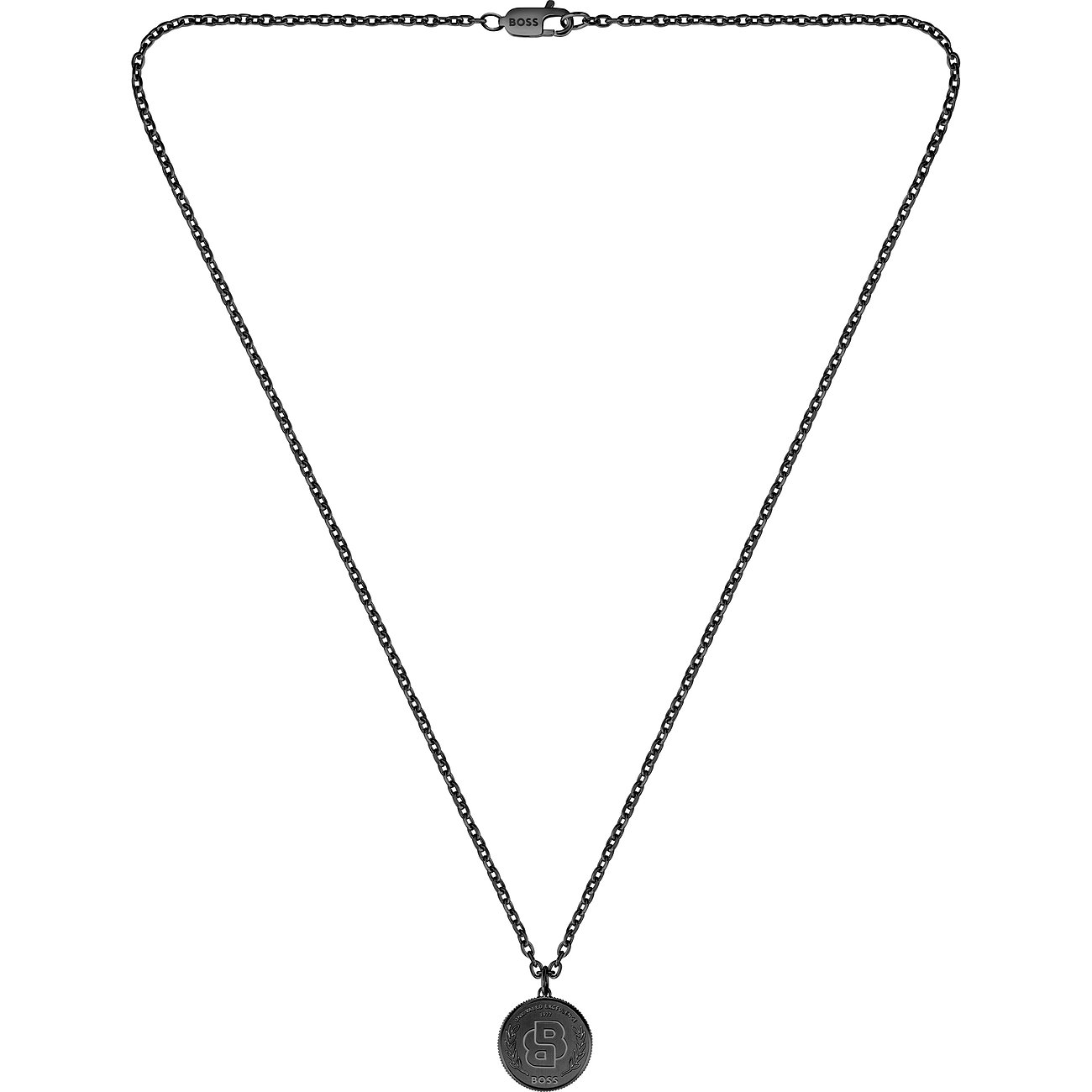 Boss ketting van zwart roestvrij staal, met een rond hangertje waarop een logo is gegraveerd.