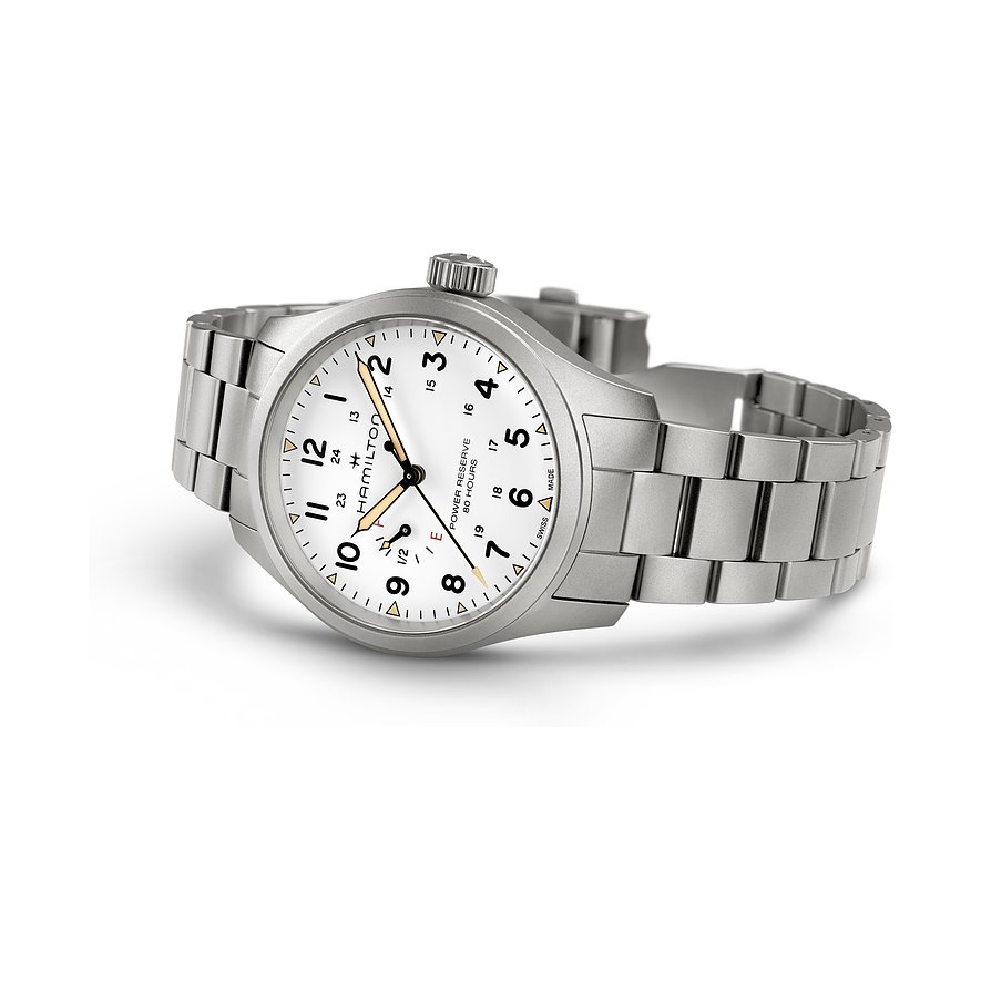 Hamilton Herrenuhr aus Edelstahl mit weißem Zifferblatt und silberfarbenem Gliederarmband, schräg von oben.