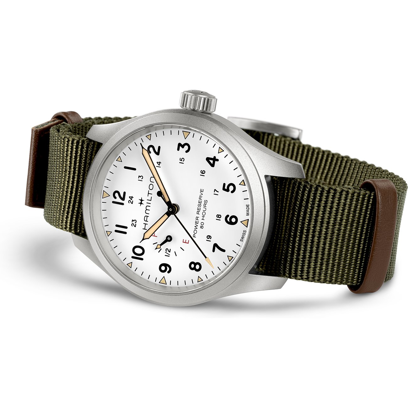 Nahaufnahme einer Hamilton Herrenuhr aus Edelstahl mit weißem Zifferblatt und grünem Nato-Armband.