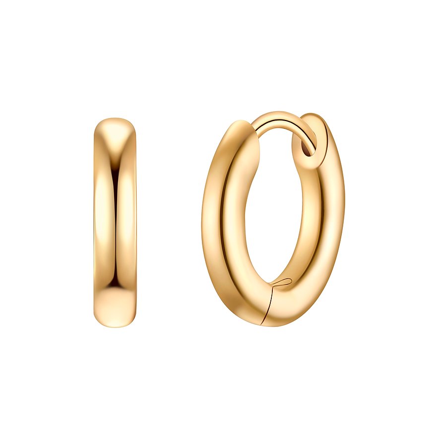 Zwei goldfarbene Glanzstücke München Ohrringe aus 925er Silber bei denen der eine geöffnet ist.