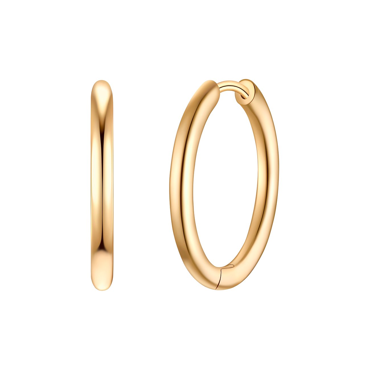 Créoles dorées Glanzstücke München en argent 925, vue de côté et légèrement de biais, sur fond blanc.