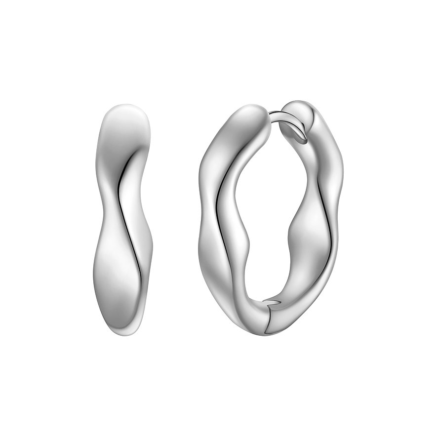 Une paire de boucles d'oreilles Glanzstücke München scintillantes en argent 925 aux formes organiques torsadées.