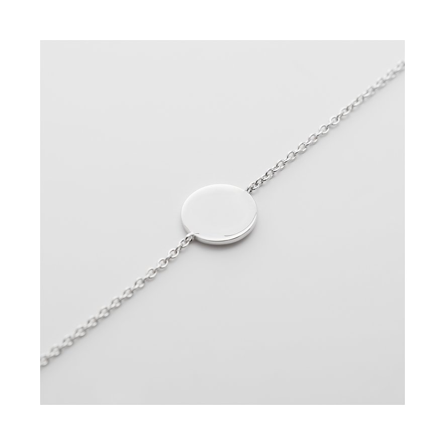 FAVS Armschmuck aus 925er Silber mit einer runden, glatten Plakette in der Mitte der Kette.