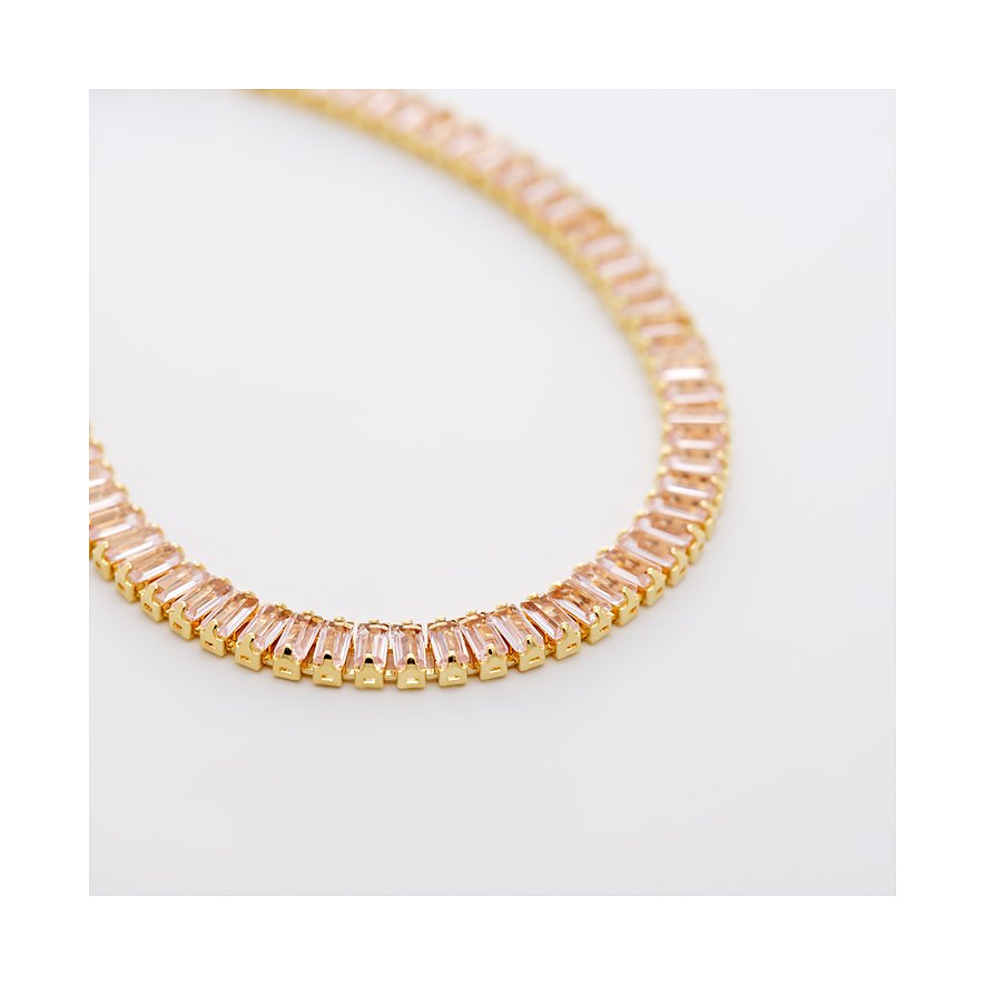 Nahaufnahme eines CHRIST Armbands aus recyceltem Silber mit Baguette-Zirkonia in Roségold-Optik.