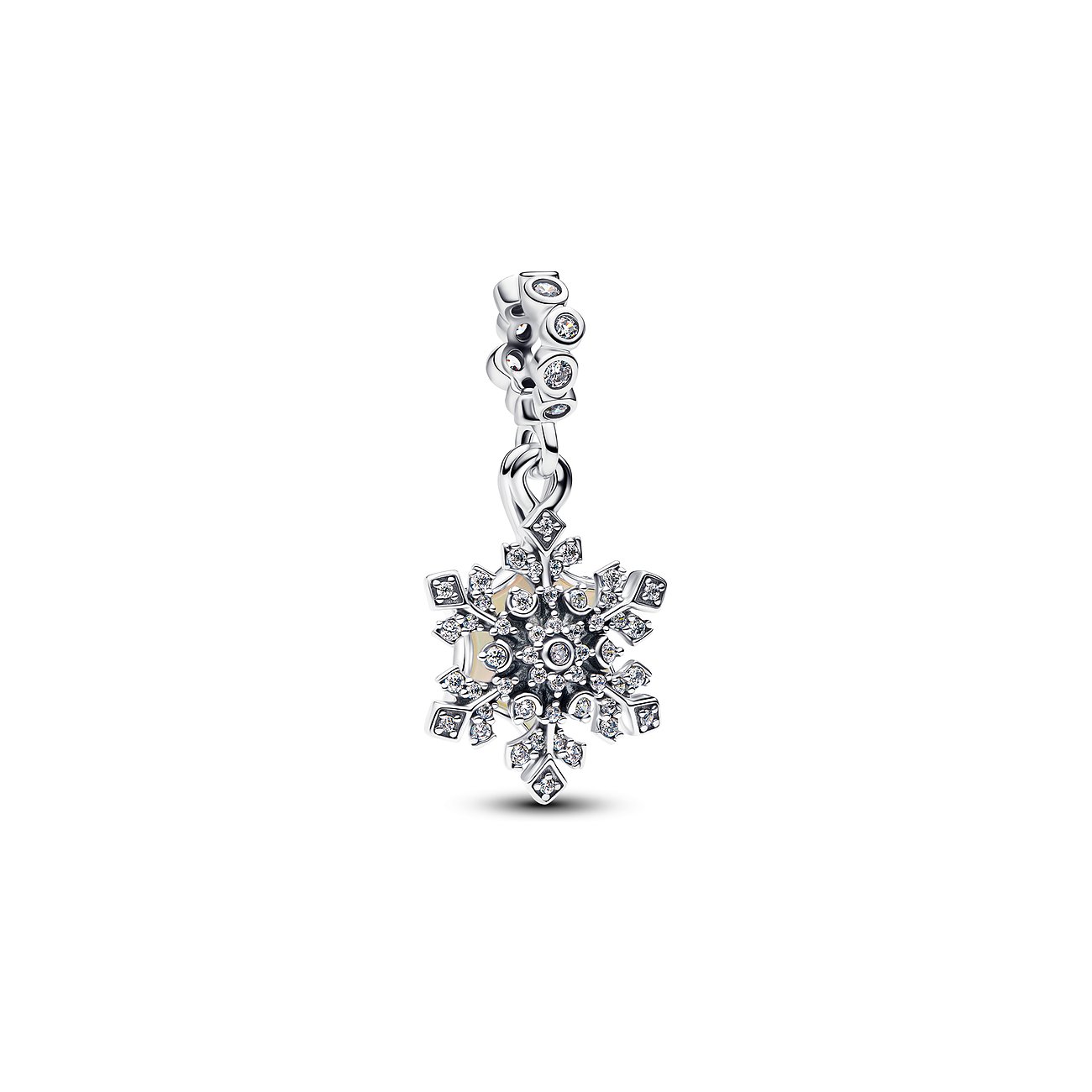 Pandora Anhängeschmuck aus 925er Silber in Form einer Schneeflocke, besetzt mit vielen Zirkonia Steinen.