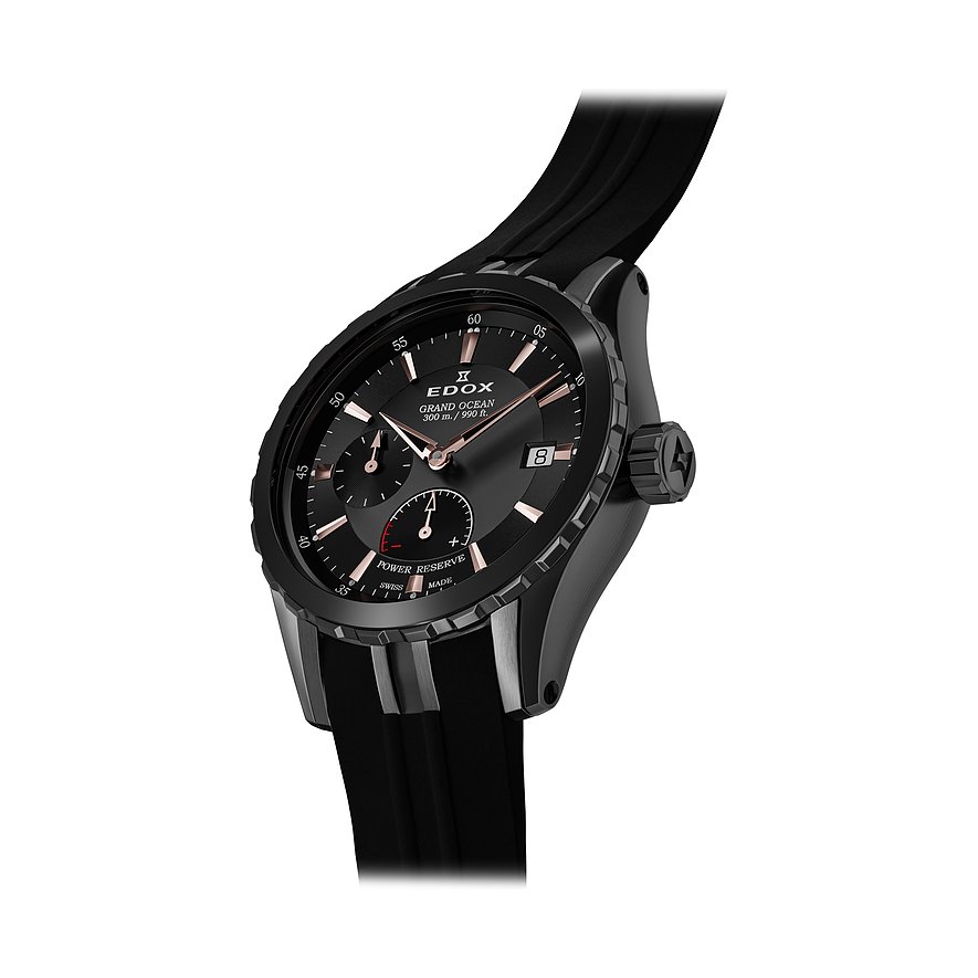 Eine schwarze Edox Herrenuhr aus Edelstahl und Aluminium, mit einem schwarzen Zifferblatt in der Seitenansicht.